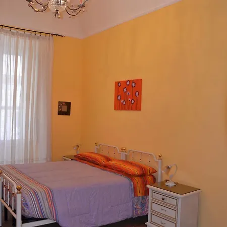 Rosa Blu Rome